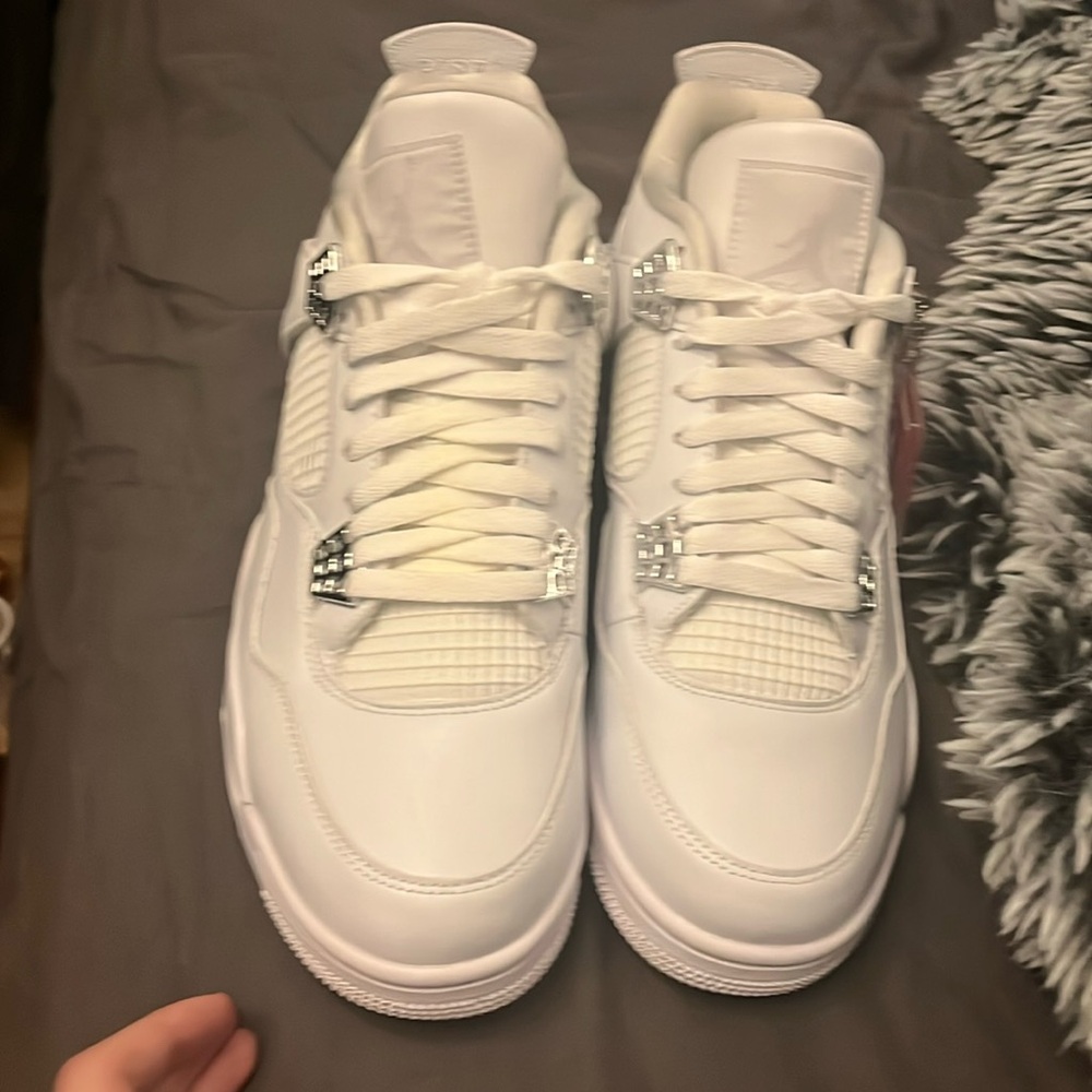 Jordan 4 pure money
Brand new
Size 13